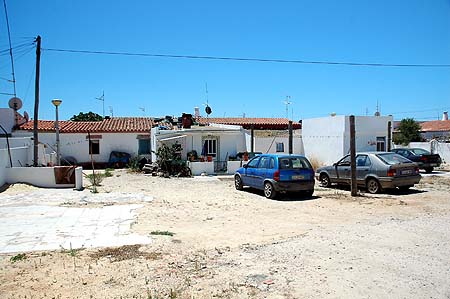 Sul Informação - Delegação do PCP foi à Meia Praia e a Lagos inteirar-se dos problemas
