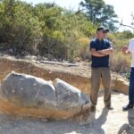 Sul Informação - Menir do Monte do Trigo é o primeiro do género alguma vez descoberto no Sotavento