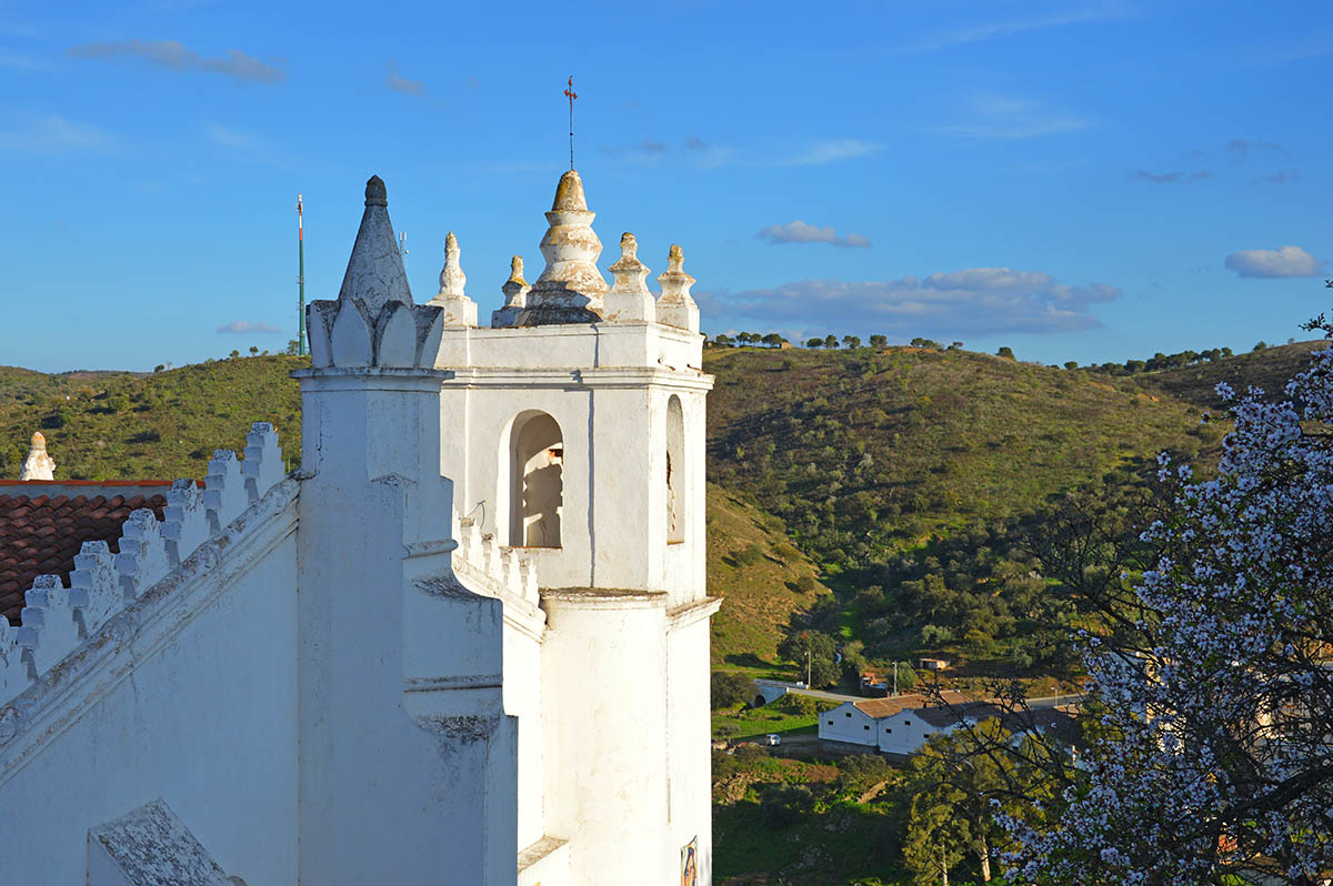 Sul Informação - Em Mértola, entre paleocristãos, mouros, canto gregoriano e um mantra hindu