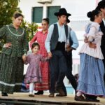 Sul Informação - Fotogaleria: Raízes da Mexilhoeira Grande mostraram-se no largo da vila