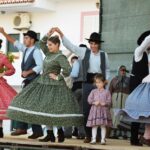Sul Informação - Fotogaleria: Raízes da Mexilhoeira Grande mostraram-se no largo da vila