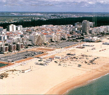 Sul Informação - Alienação de património em Monte Gordo não lesará o município, garantiu Luís Gomes