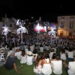 Sul Informação - 80 mil vestiram Loulé de branco na despedida do Verão (com fotos)