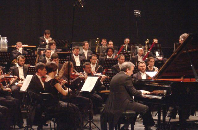 Sul Informação - Estreia mundial de obra sinfónica de compositor nacional marca Dia Mundial da Música em Albufeira