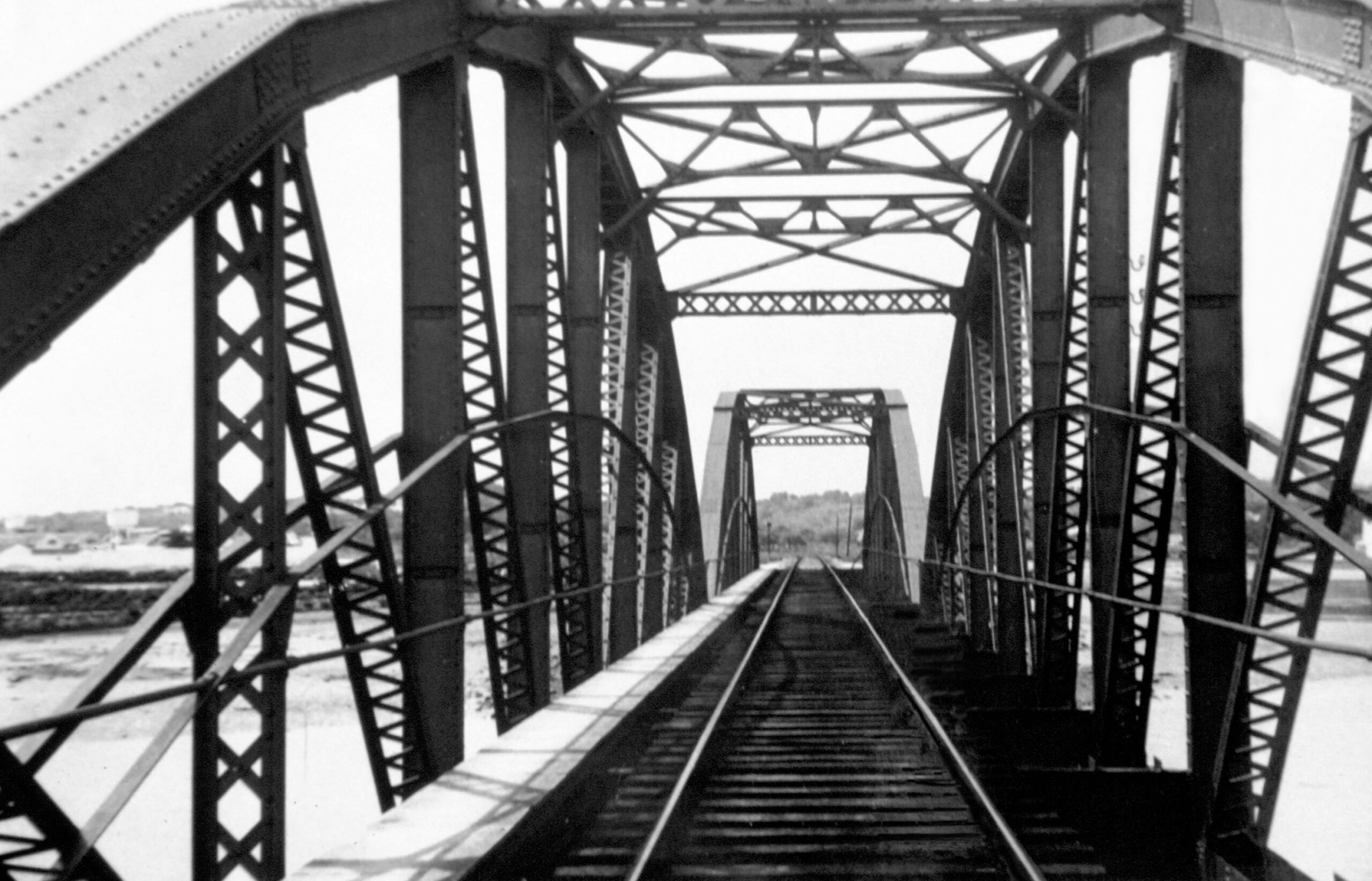 Sul Informação - Portimão celebra 100 anos da Ponte Ferroviária com inteiro postal, exposições e tertúlia