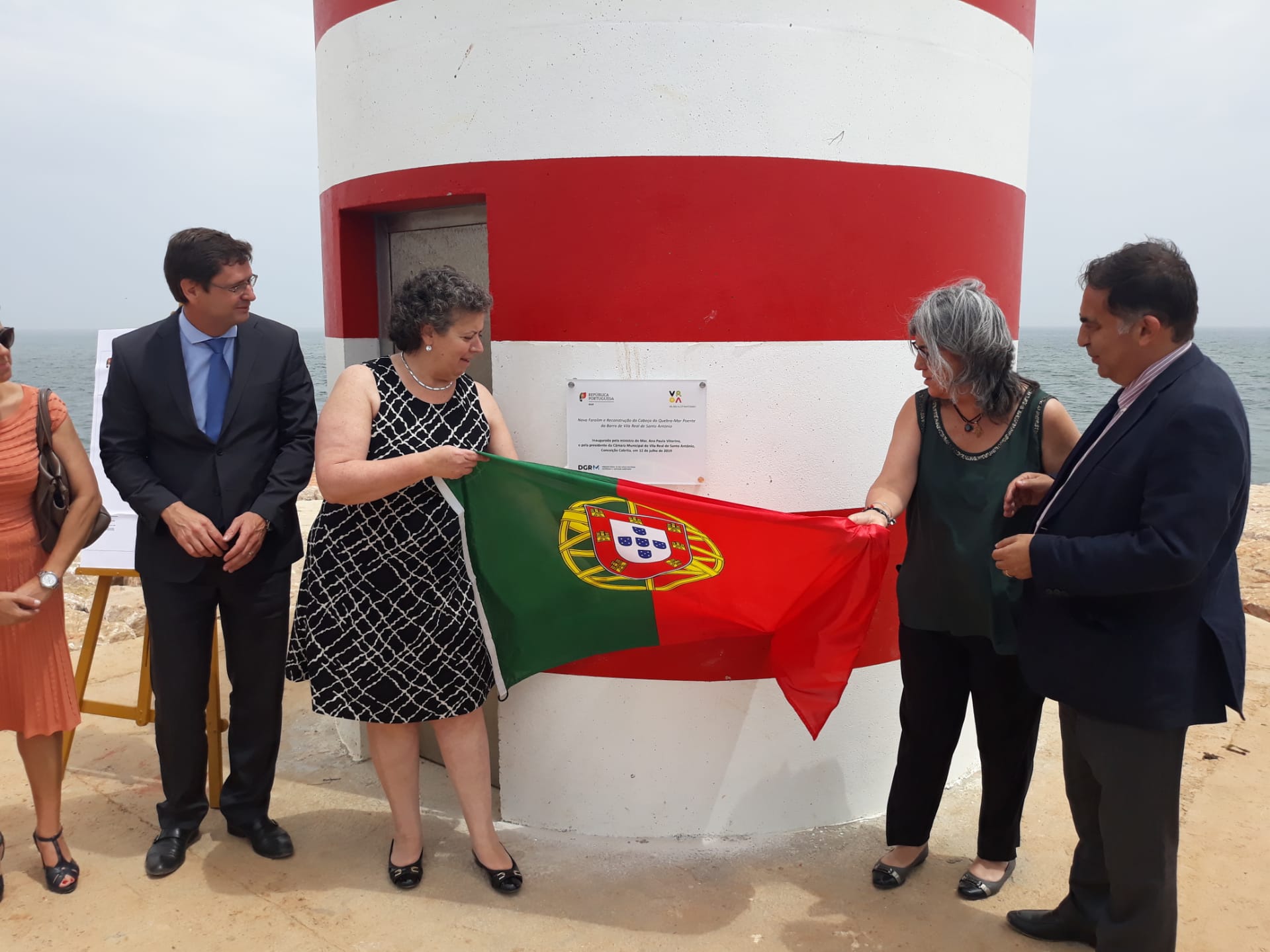 Sul Informação - Barra de VRSA tem novo (e definitivo) farolim