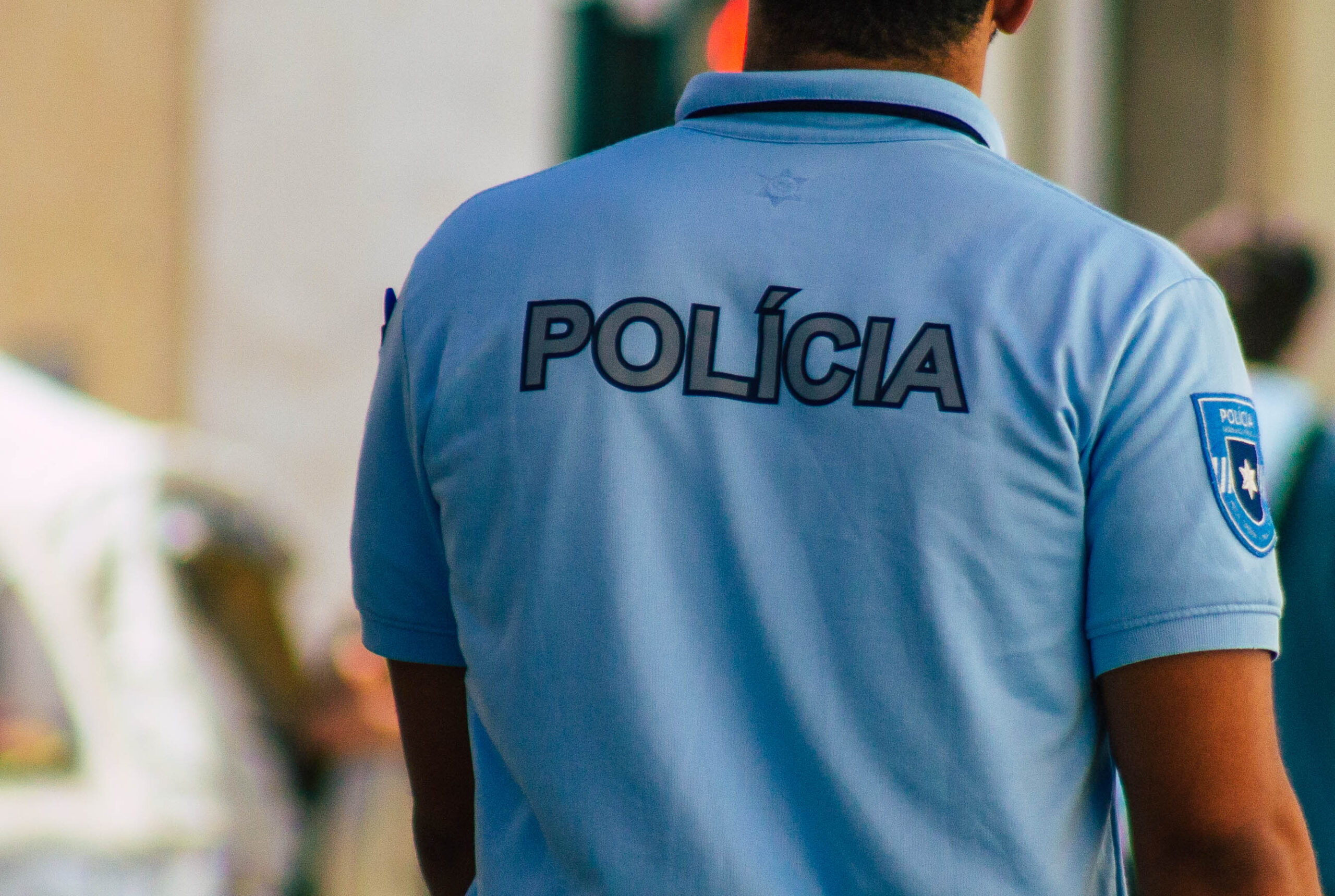 Sul Informação - Estrangeiro com mandado de detenção europeu apanhado no Aeroporto de Faro