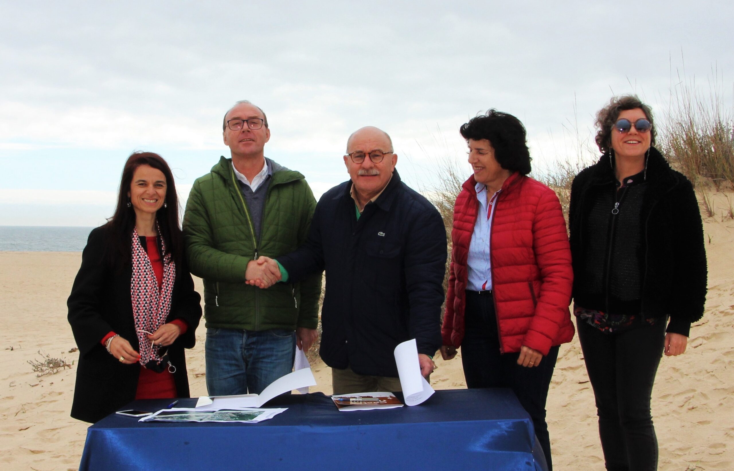 Sul Informação - Vão começar a construir passadiço na Praia de Altura