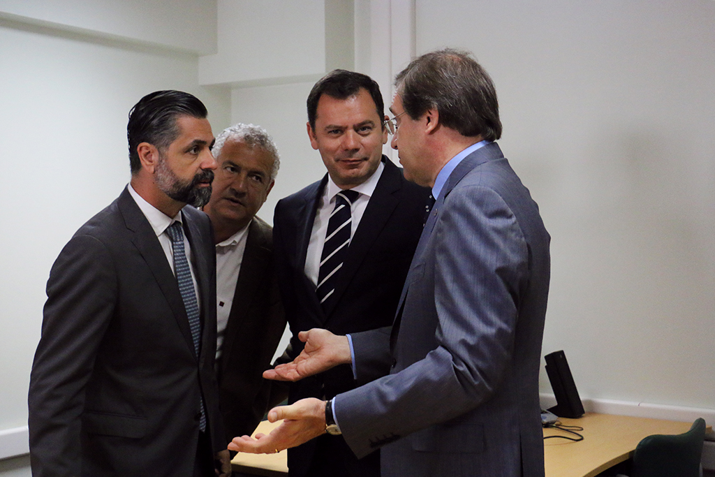 Sul Informação - Passos Coelho diz que o Algarve precisa de novo hospital para atrair mais médicos