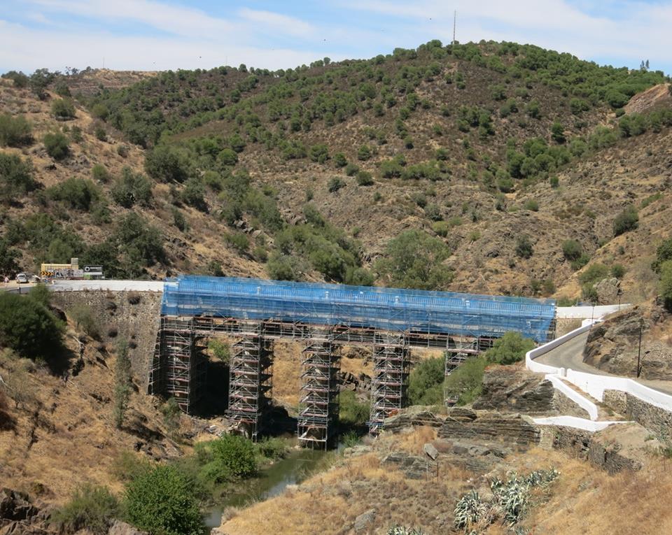 Sul Informação - Trânsito de Pesados proibido na Ponte da Ribeira de Oeiras, em Mértola