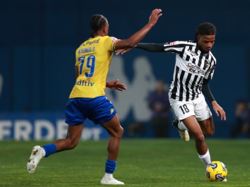 Sul Informação - Portimonense perde com Estoril e já leva 7 jogos sem ganhar