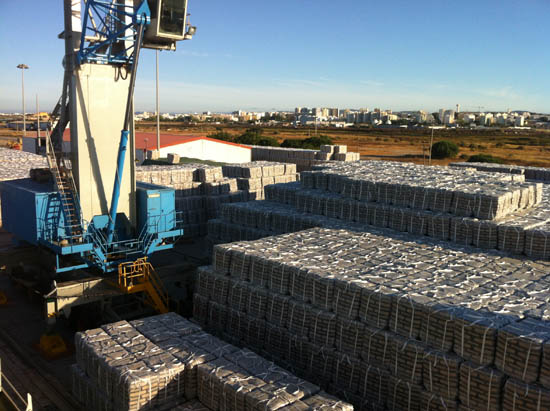 Sul Informação - 20 mil toneladas de cimento exportadas através do Porto de Faro