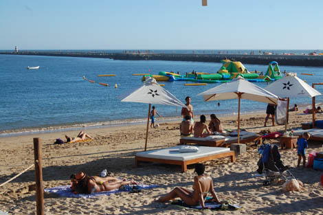 Sul Informação - Praia da Marina de Portimão «desaconselhada» a banhos (atualizada)