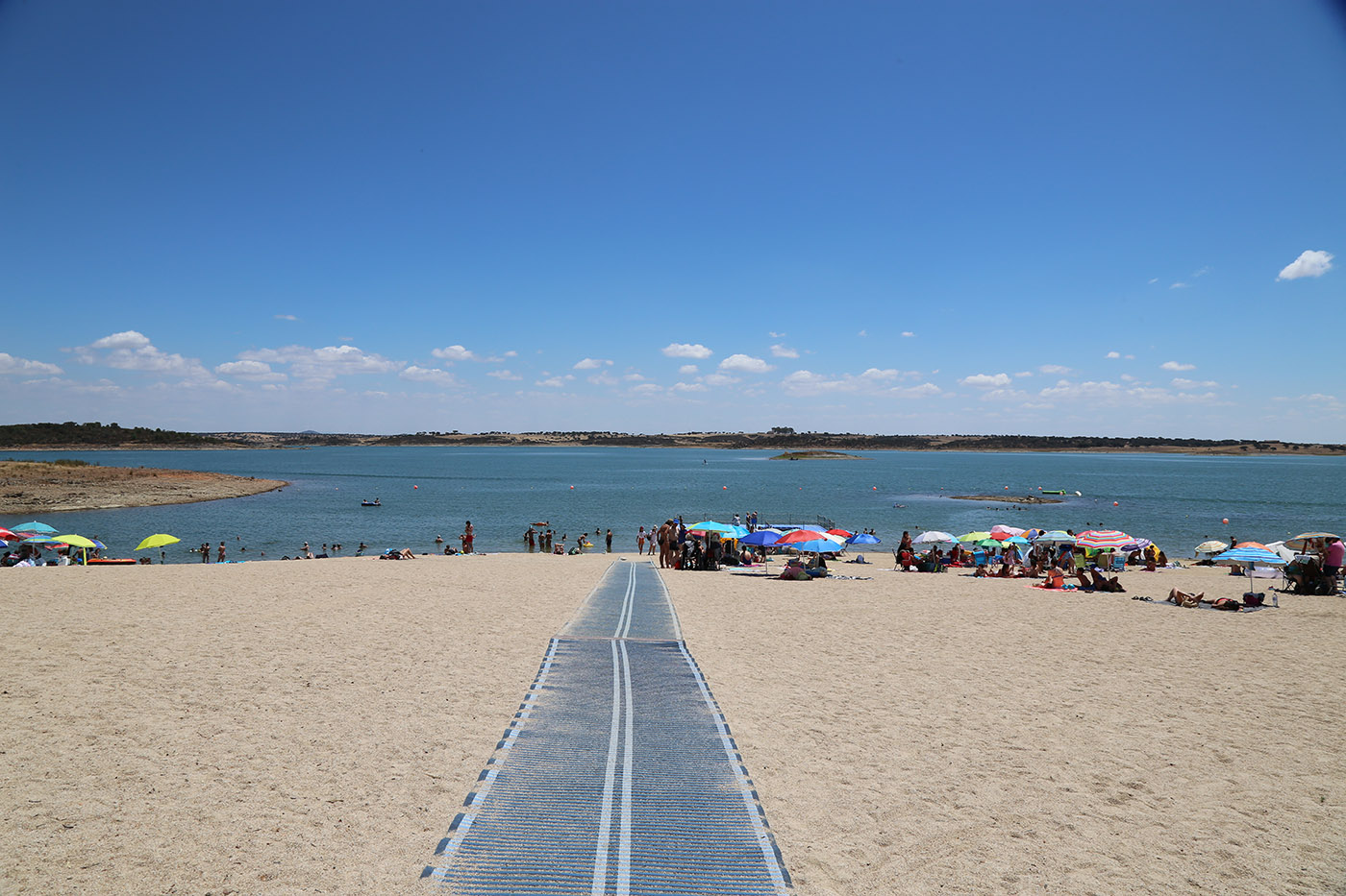 Sul Informação - Praia fluvial de Monsaraz recebe iniciativa SUPerar para mostrar que o desporto é para todos