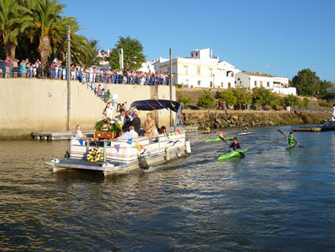 Sul Informação - Guadiana recebeu procissão fluvial a unir Alcoutim e Sanlúcar