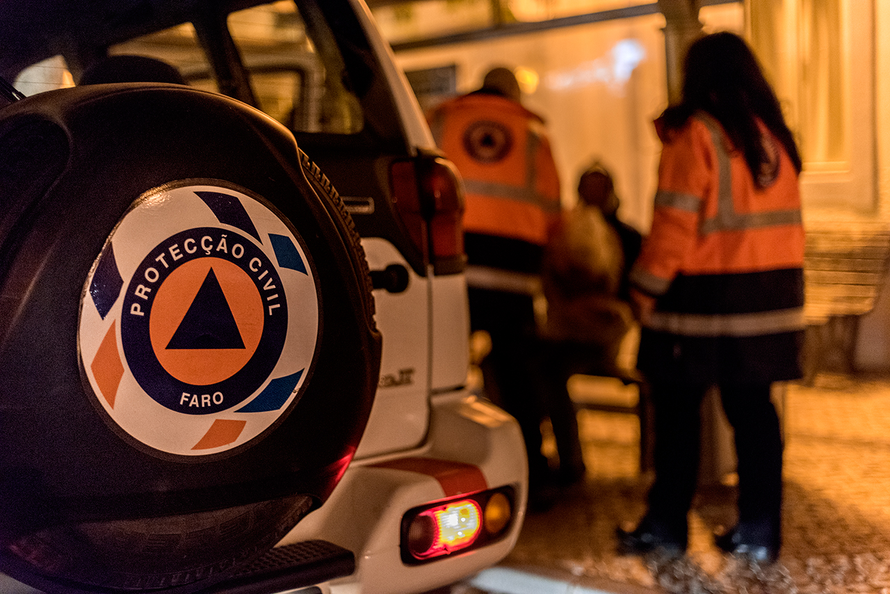 Sul Informação - Faro aquece corpo e alma dos sem-abrigo durante vaga de frio