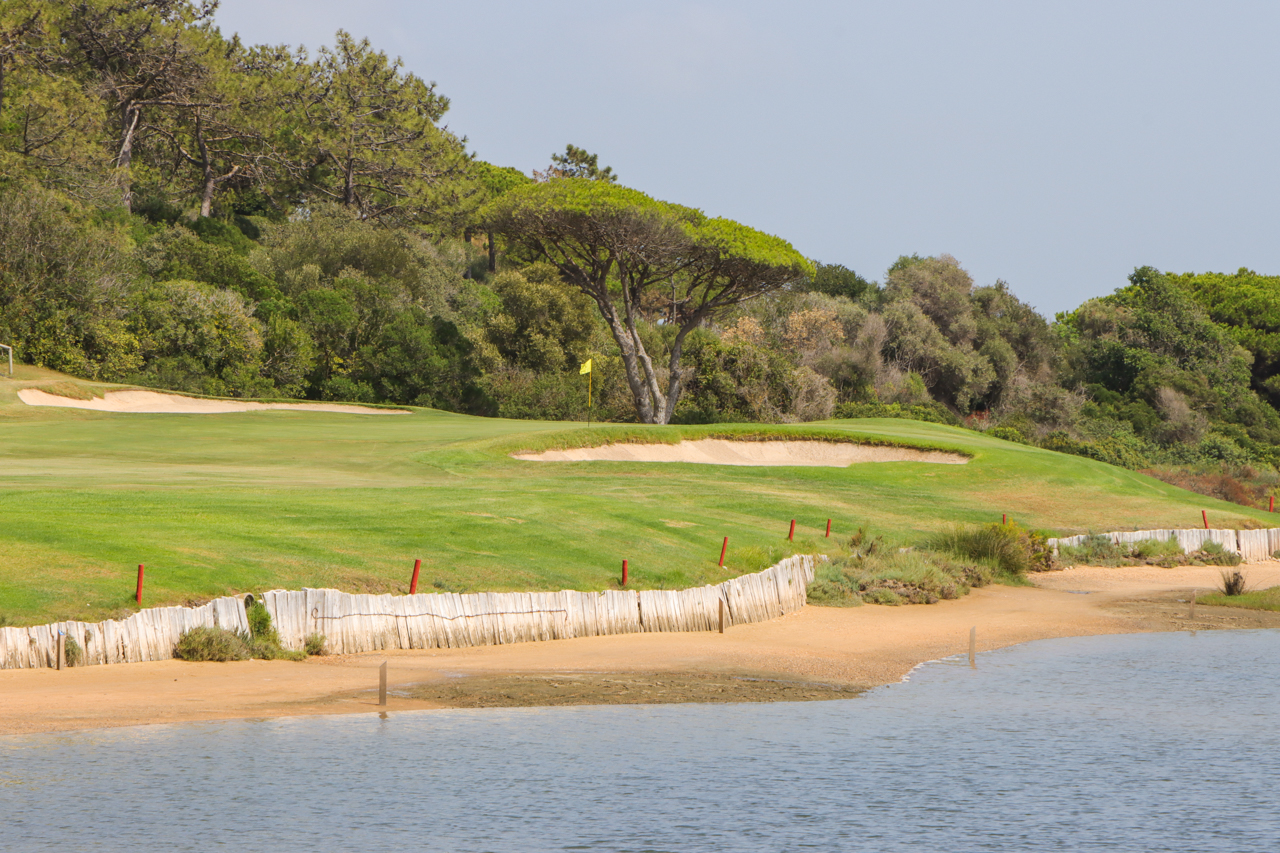 Sul Informação - Águas residuais tratadas podem regar metade dos campos de golfe no Algarve em 2025