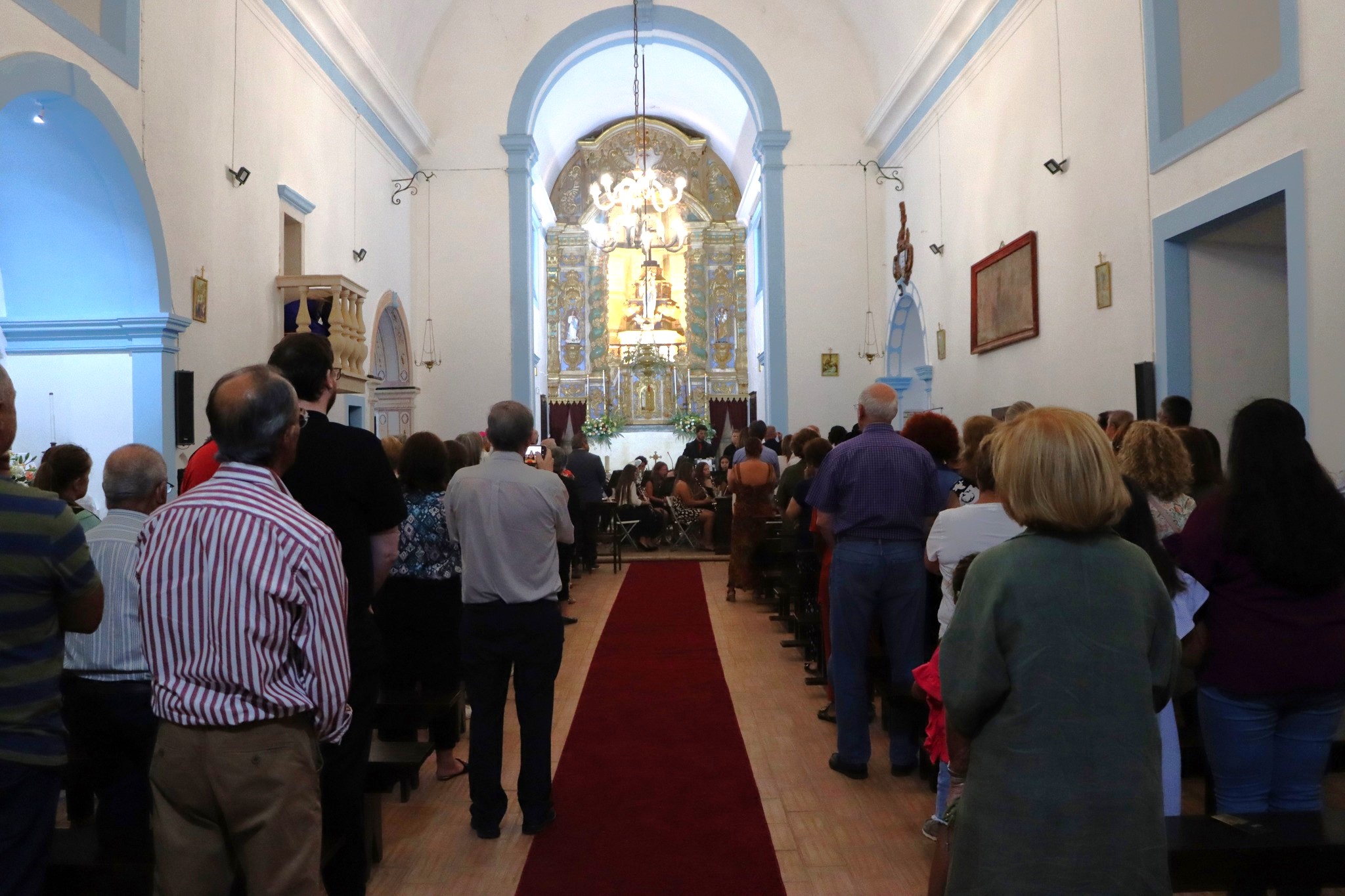 Sul Informação - Altar-mor da Igreja Matriz de Messejana foi inaugurado após obra de recuperação