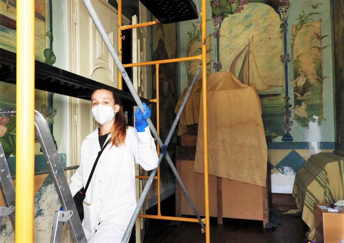 Sul Informação - Museu do Trajo está a restaurar murais da antiga Casa Bancária de Manuel Dias Sancho