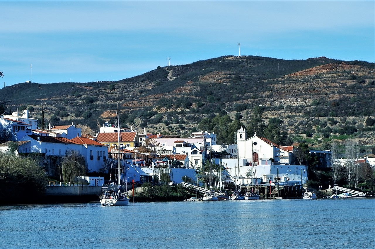 Sul Informação - Do ar, no rio e em caminhos de terra se mostram as riquezas do Baixo Guadiana