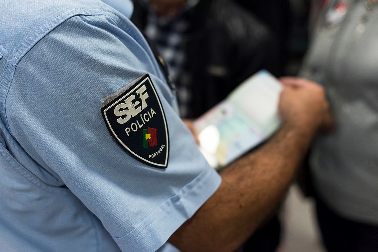 Sul Informação - Marroquinos que desembarcaram no Algarve destruíram equipamentos no centro de acolhimento