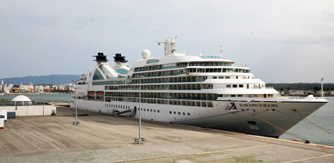 Sul Informação - Navios de cruzeiro trazem quase sete mil turistas a Portimão em abril