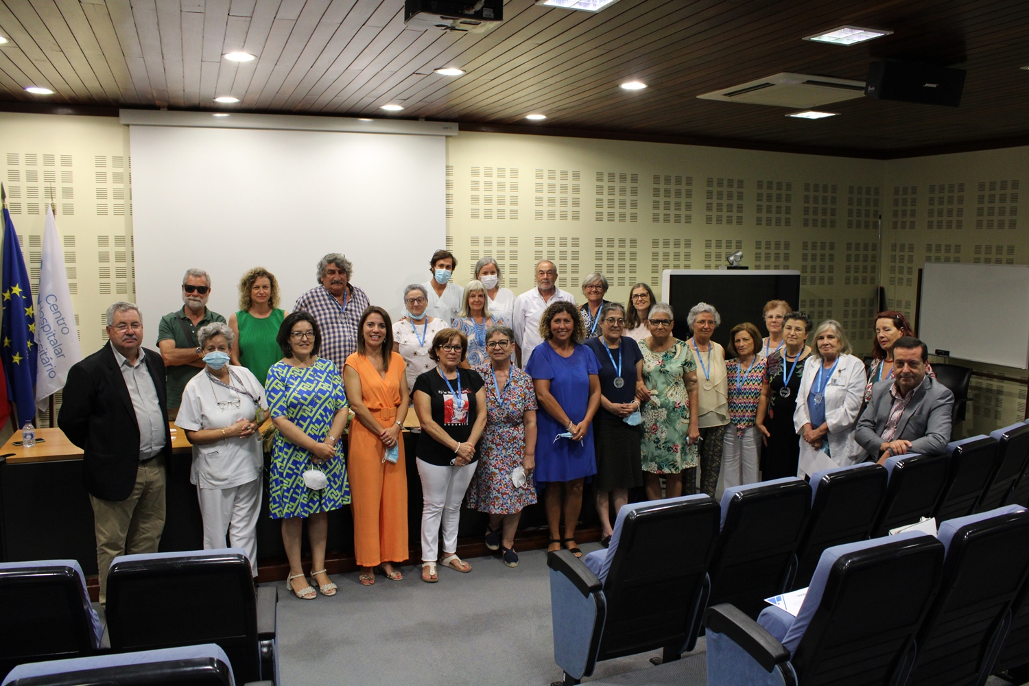 Sul Informação - CHUA homenageia profissionais que se aposentaram no último ano