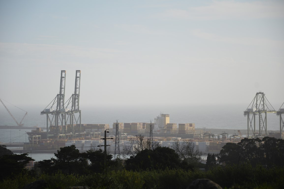 Sul Informação - Homem morre no Porto de Sines após cair à água com uma máquina