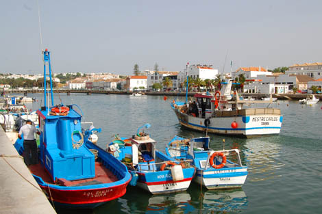 Sul Informação - BE recomendou ao Governo conclusão do Porto de Pesca de Tavira