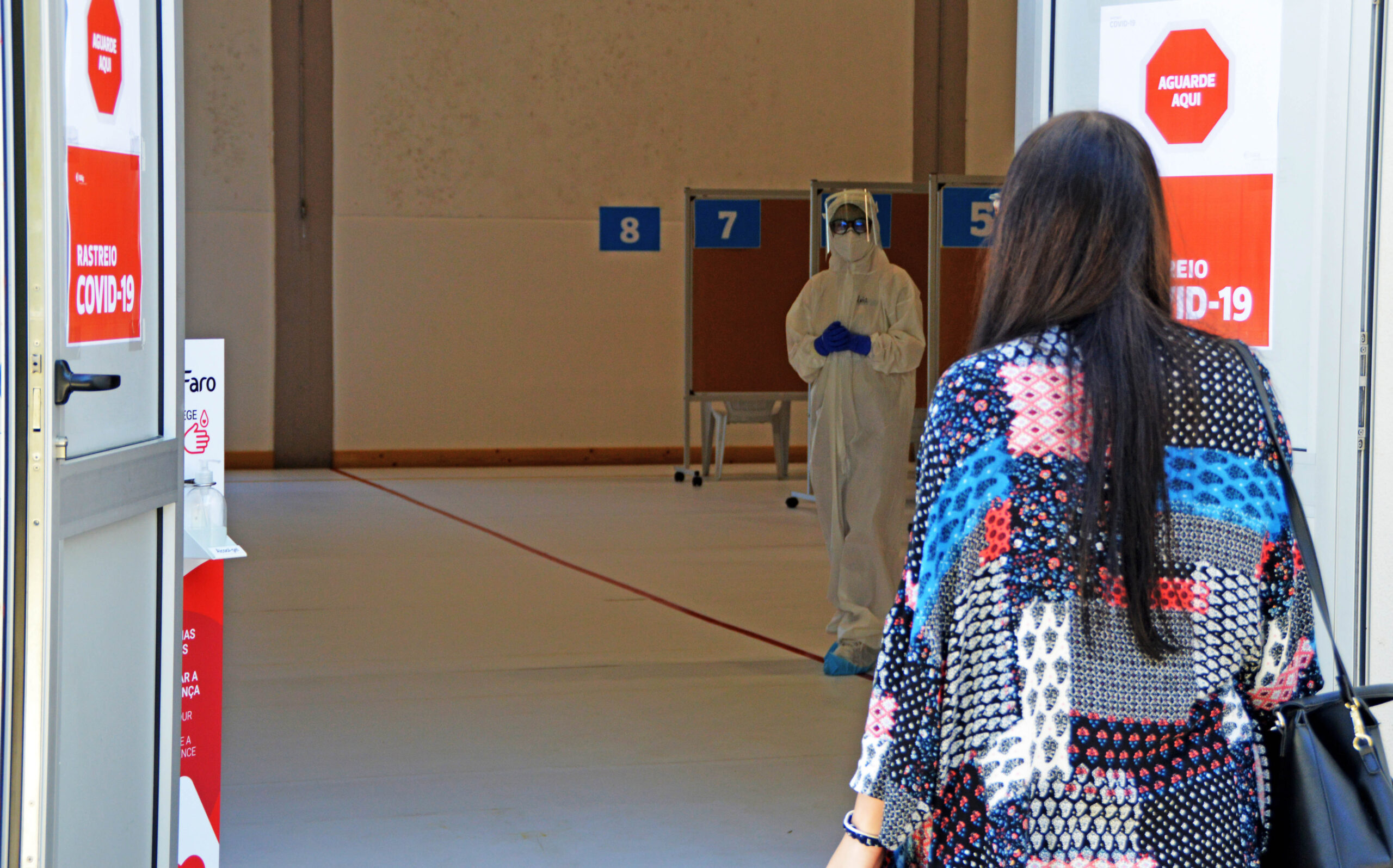 Sul Informação - Alunos da Universidade do Algarve já estão a ser testados à Covid-19 no seu regresso às aulas