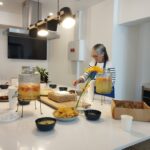 Sul Informação - Uma cozinha em Lagos feita para conectar turistas e residentes à volta dos tachos