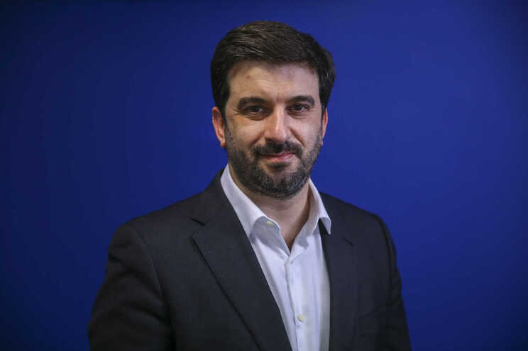 Sul Informação - Tiago Brandão Rodrigues: “É melhor ter uma mão com poucas coisas do que uma mão cheia de nada”