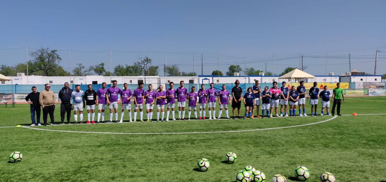 Sul Informação - Torneio de futebol adaptado junta atletas nacionais e estrangeiros em Albufeira