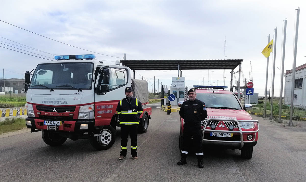 Sul Informação - Bombeiros Sapadores de Faro já têm veículo de combate à poluição marítima e cheias