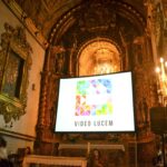 Sul Informação - Fotogaleria: Igreja do Carmo transformou-se em sala de cinema para ver “Aurora”