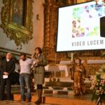 Sul Informação - Fotogaleria: Igreja do Carmo transformou-se em sala de cinema para ver “Aurora”