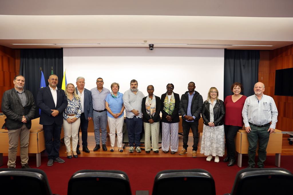 Sul Informação - Lagos recebeu visita da Assembleia Municipal de São Miguel (Cabo Verde)