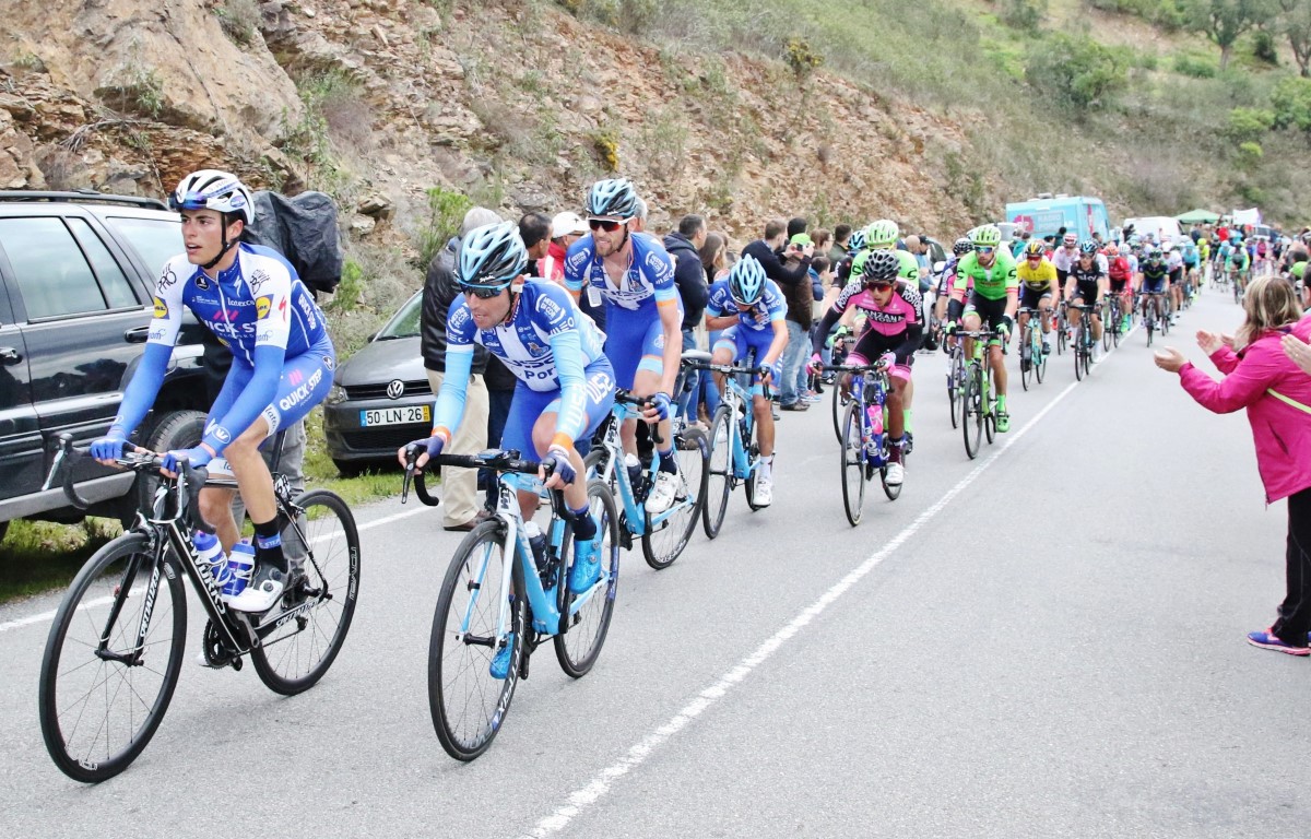 Sul Informação - Fotogaleria: Emoções do ciclismo regressam com a Volta ao Algarve 2017