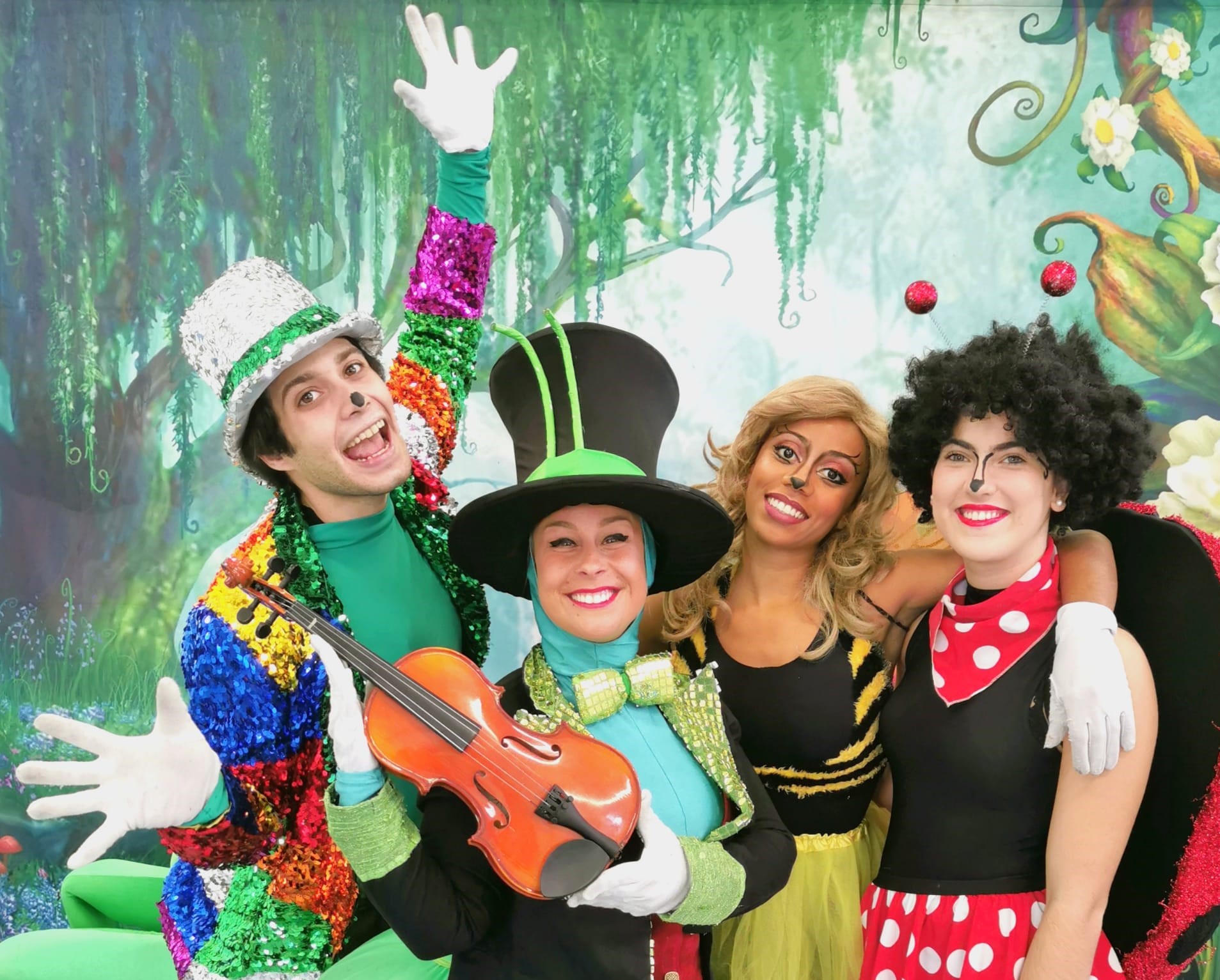 Sul Informação - Musical infantil “A Cigarra e a Formiga” anima Faro