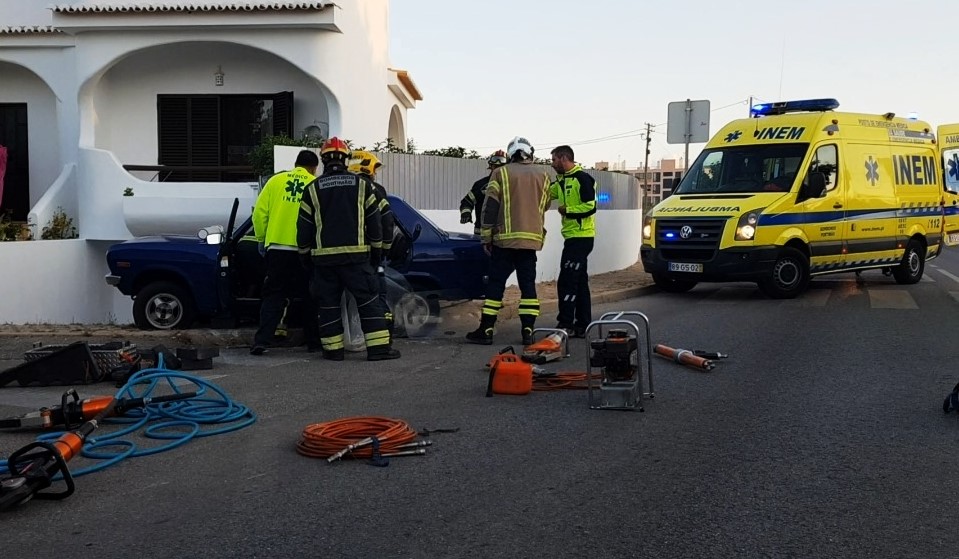 Sul Informação - Acidente fere com gravidade duas jovens em Portimão