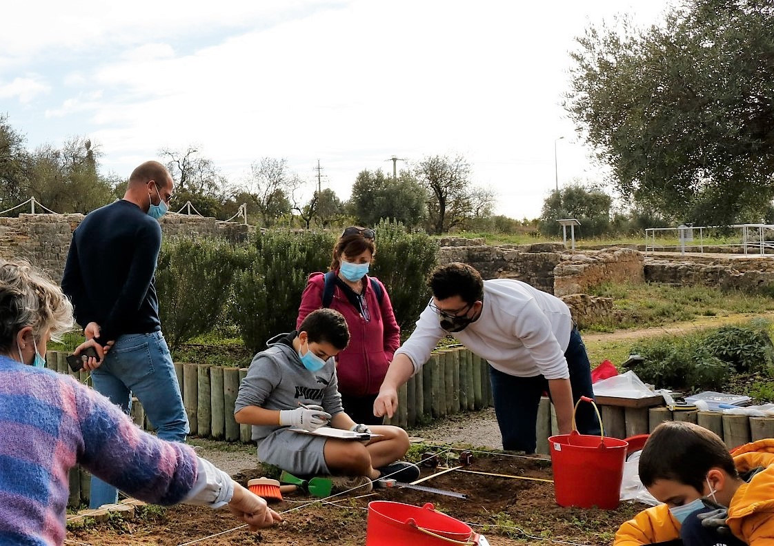 Sul Informação - DiVaM tem Nova Escola de Sagres, convida a Sentir o Património de Milreu e a ser Arqueólogo por um dia