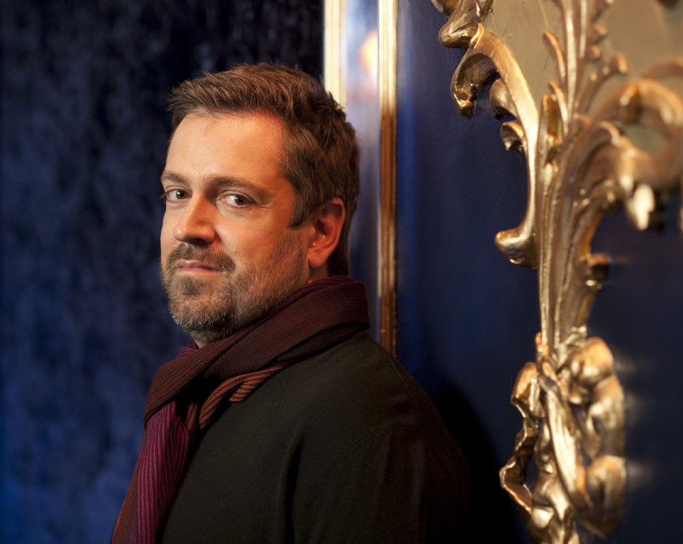 Sul Informação - Artur Pizarro toca nas comemorações do aniversário do Teatro das Figuras