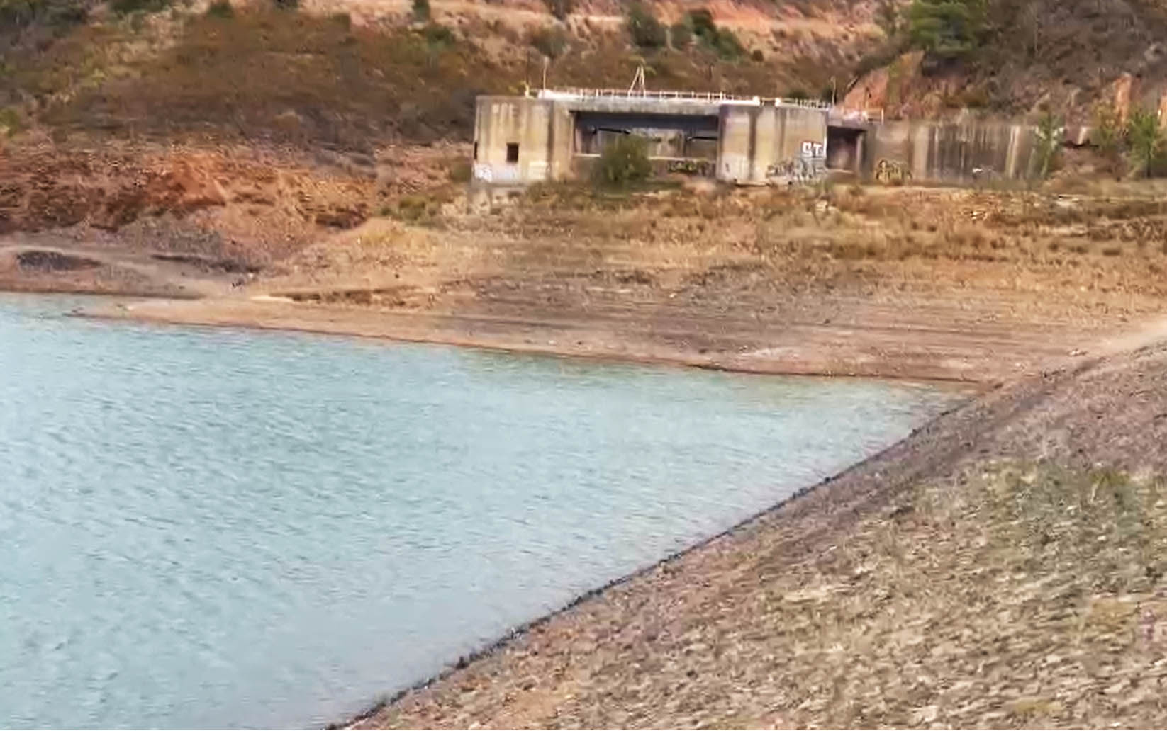 Sul Informação - Barragens do Algarve acabaram Novembro com tão pouca água como começaram