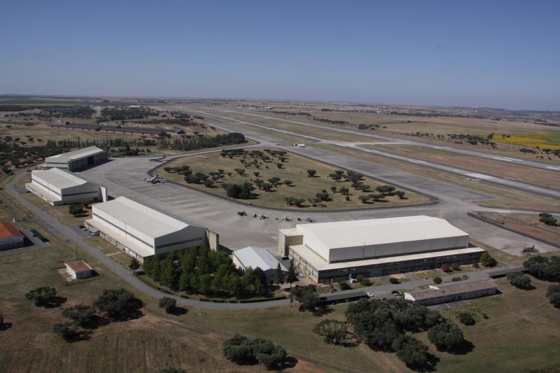 Sul Informação - Recuperação de hangar em Beja para os novos aviões custa 4,5 milhões
