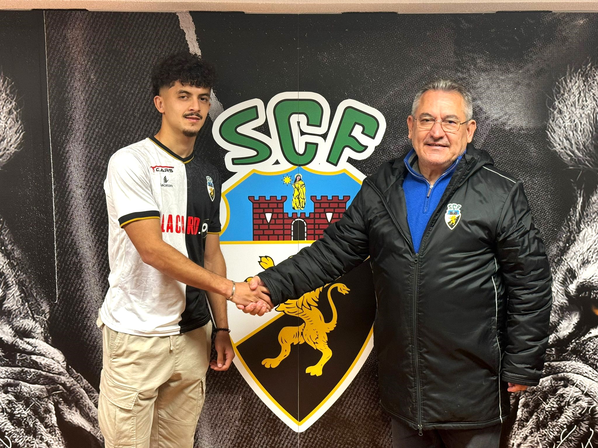Sul Informação - Belloumi renova com Farense e fica com cláusula de 15 milhões
