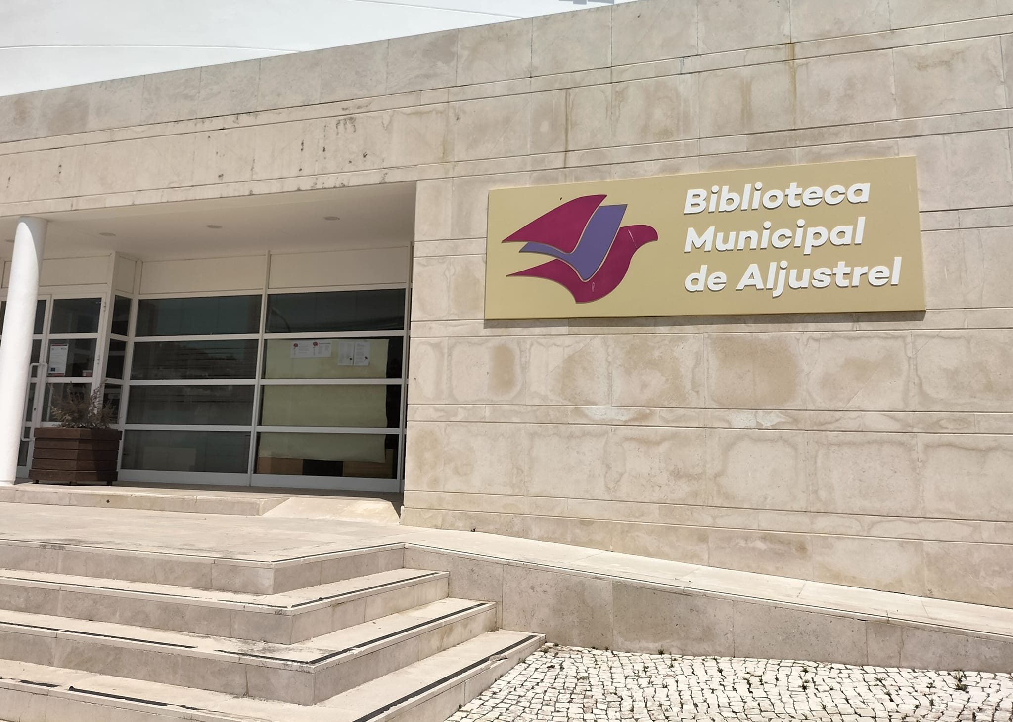 Sul Informação - Reabertura da biblioteca marca comemorações do feriado municipal de Aljustrel