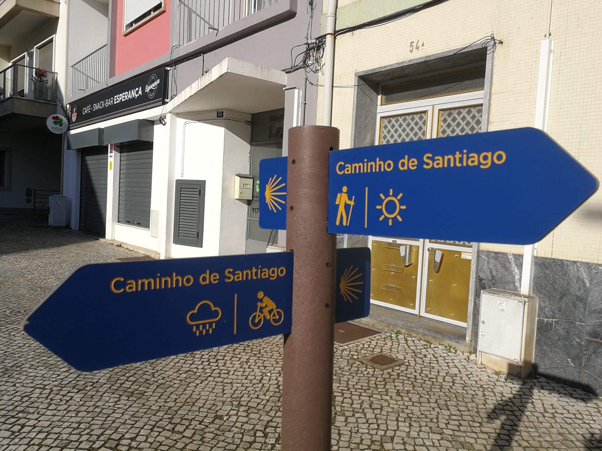 Sul Informação - Nos Casais, o caminhante foi recebido com sinos
