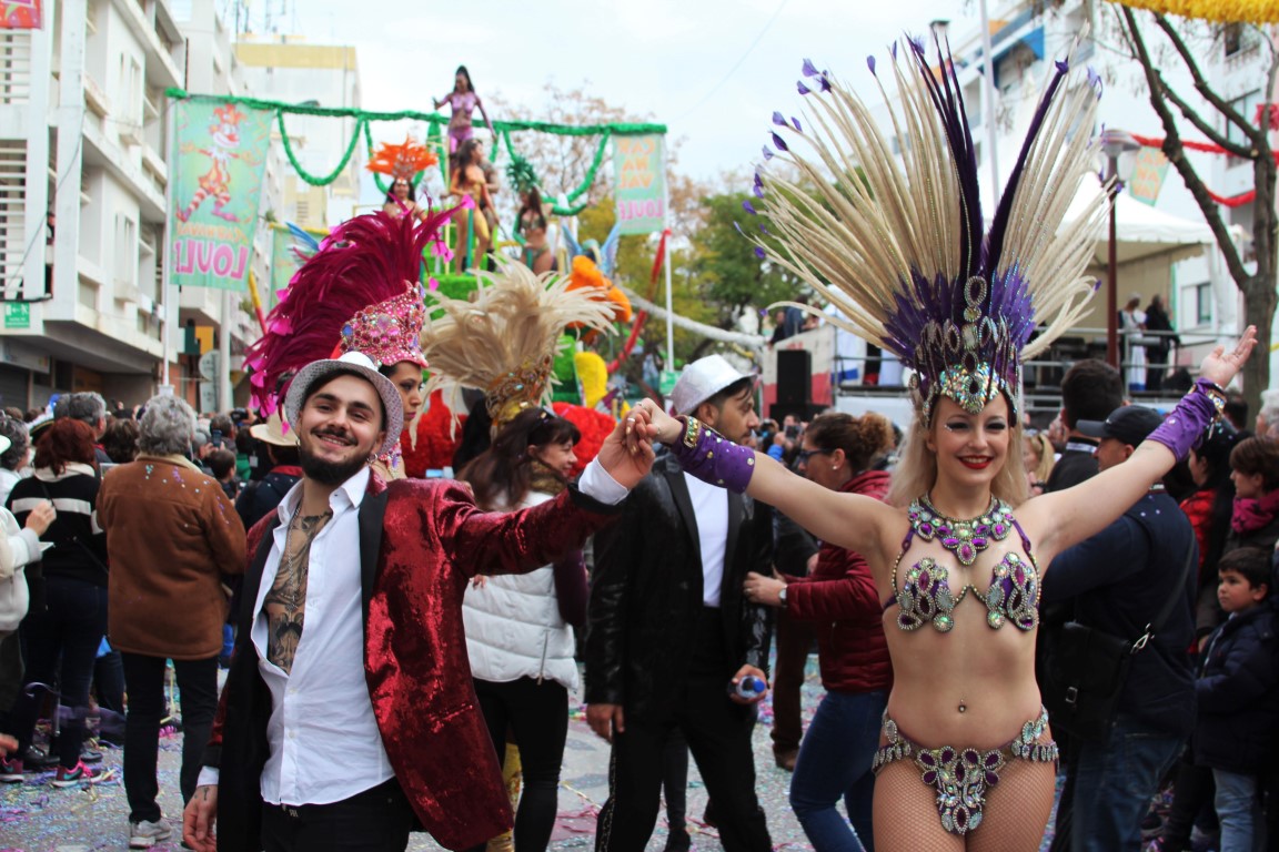 Sul Informação - Fotogaleria: A grande folia do “Carnaval Summit de Loulé” já está na rua