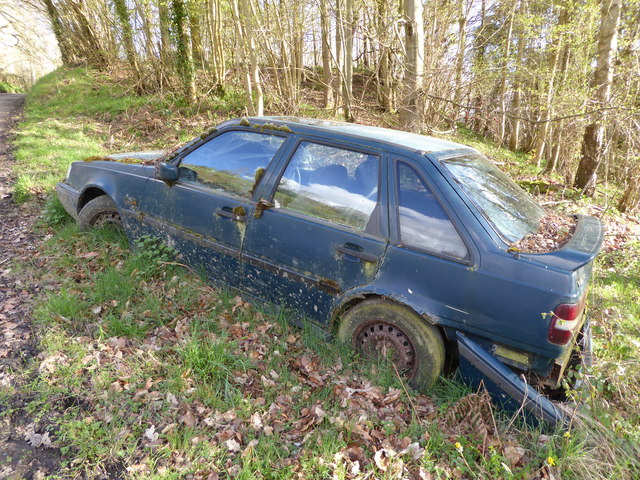 Sul Informação - 410 carros abandonados já foram retirados das ruas de Faro desde Outubro de 2016