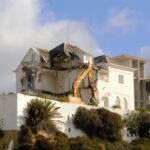 Sul Informação - Demolição de uma das últimas casas antigas da Praia da Rocha causa forte contestação